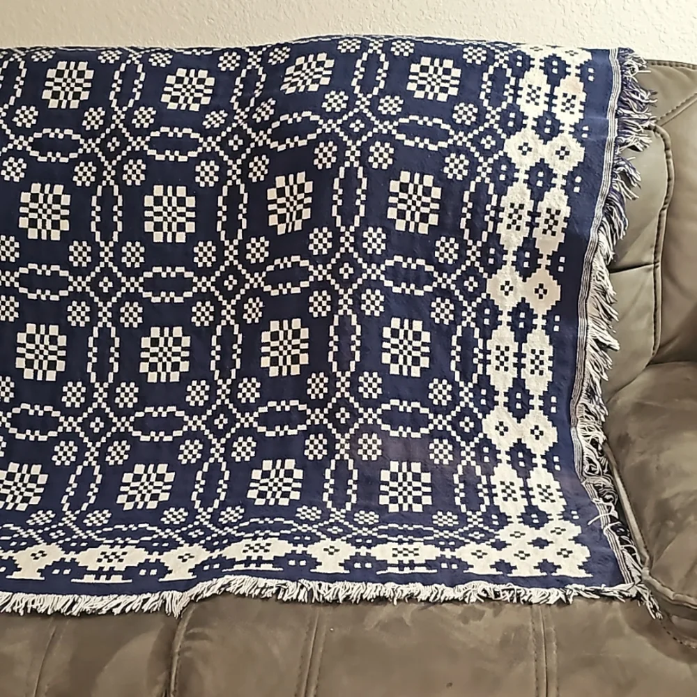Vintage blanket reversible